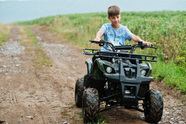 âge pour conduire un quad